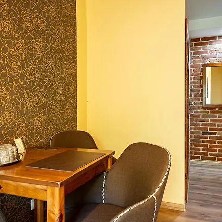Miejski Bed & Breakfast 3*