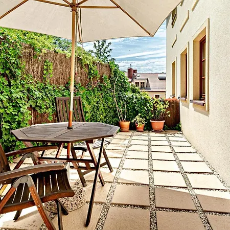 Miejski Bed & Breakfast 3*