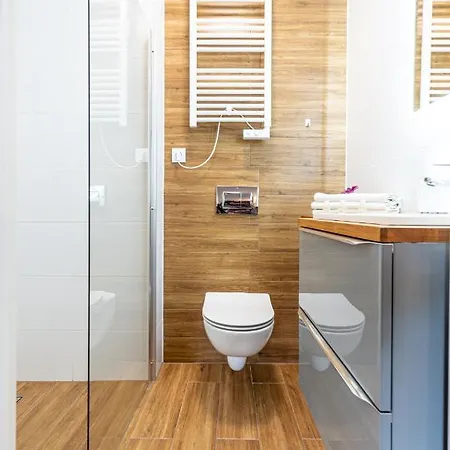 Miejski Bed & Breakfast 4*